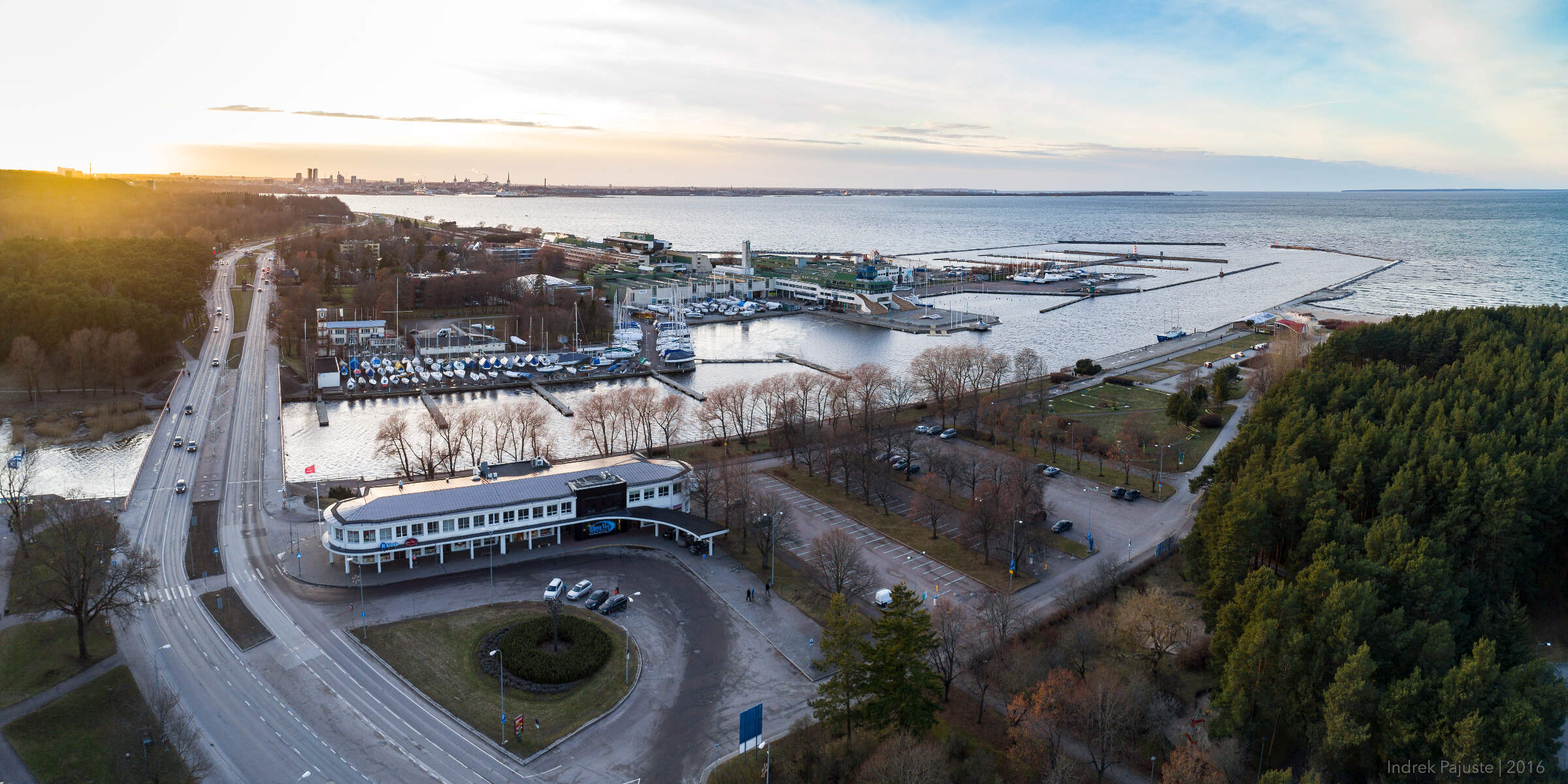 Panoraam Pirita jahisadamast