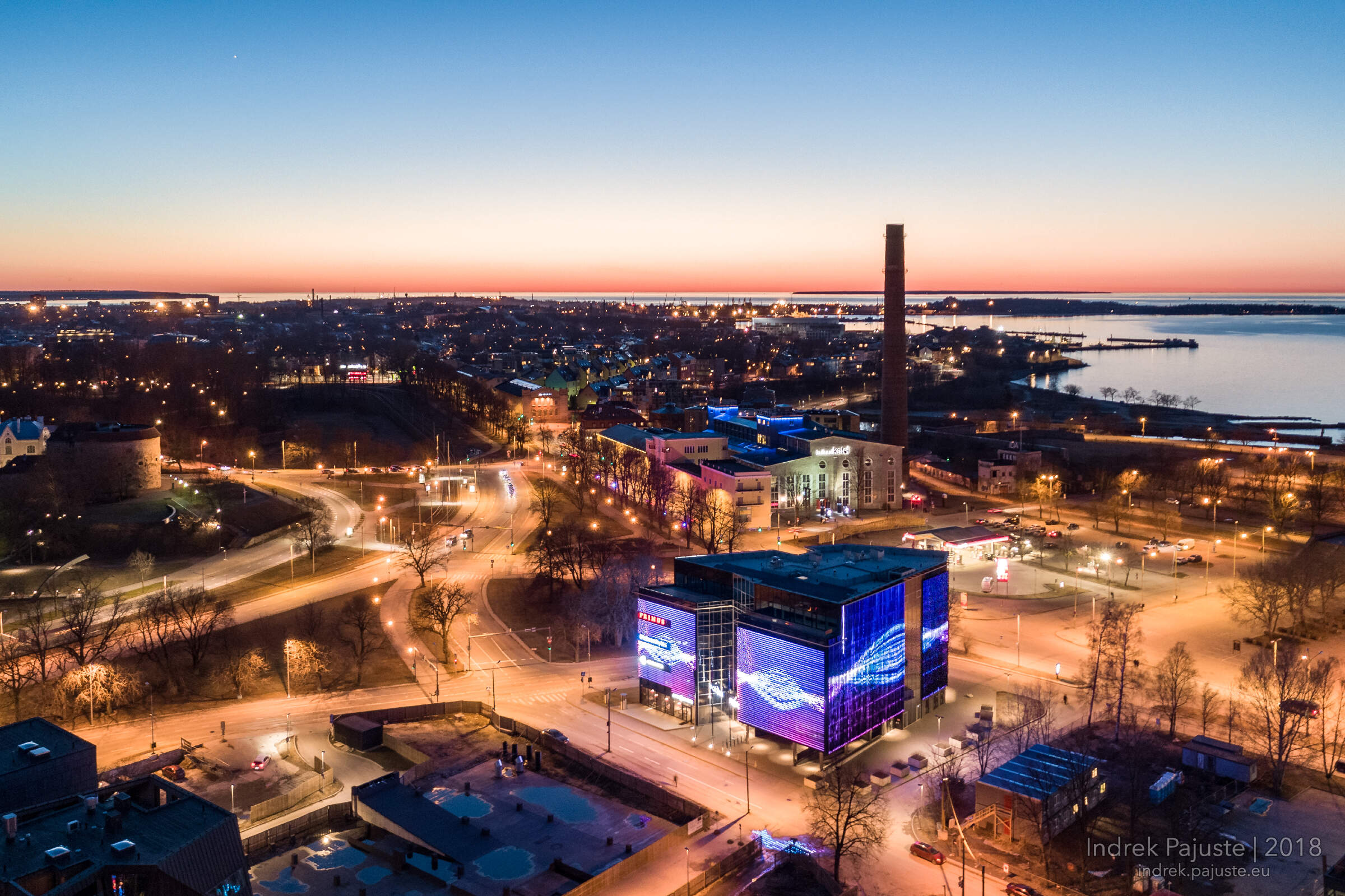 Rotermanni kvartal öösel