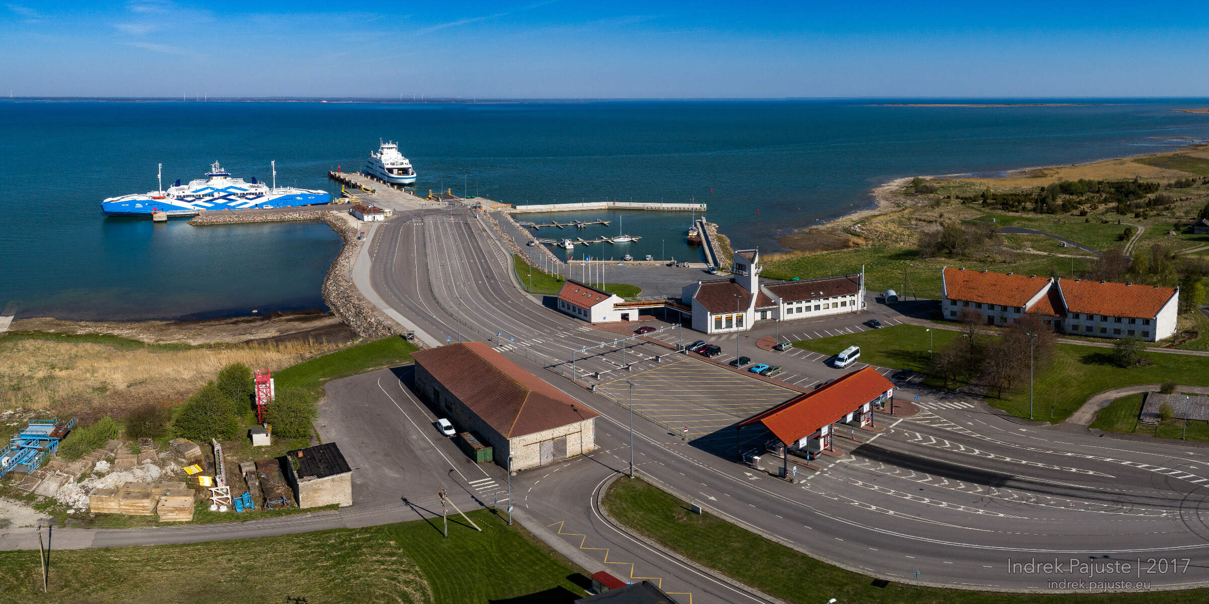 Kuivastu sadama panoraam